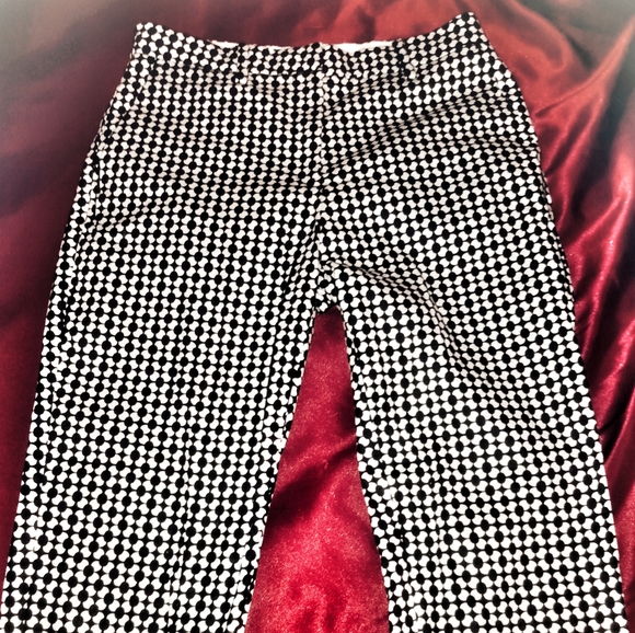 H&M Pants - H&M slacks size 6 flower print